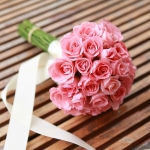 Розовые розы на заказ