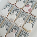 Корпоративные пряники для свадебного салона «Даная» на заказ