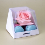 Набор макарунов с розой «Мини» на заказ