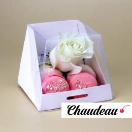 Набор макарунов с розой «Мини» на заказ