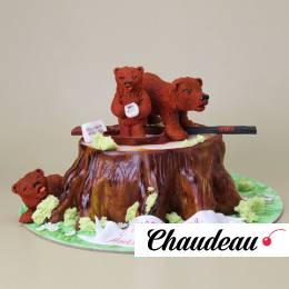 Торт для охотника «3 медведя» фото 1 Торт для охотника «3 медведя» на заказ