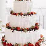 Торт «Ягодное кольцо»