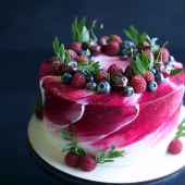 Торт «Ягодный мрамор» на заказ