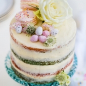 Праздничный торт «Пасхальные цветы» на заказ