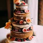 Открытый торт «Инжир и розы» на заказ