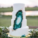 Свадебный торт с кристаллами «Малахитовая шкатулка» на заказ