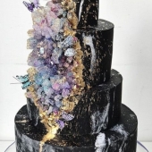 Свадебный торт с кристаллами «Галактика» на заказ