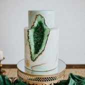 Свадебный торт с кристаллами «Изумрудный» на заказ