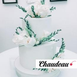 Торт с цветами «Воздушный» на заказ