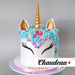 Торт праздничный «Весенний единорог» фото 1 Торт праздничный «Весенний единорог» на заказ