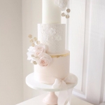 Торт с цветами «Фата невесты» на заказ