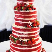 Открытый торт «Клубничный рай» на заказ