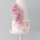 Торт с цветами «Свадебный переполох» на заказ