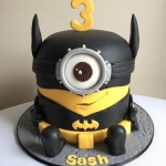 Детский торт «Миньон-Бэтмен» на заказ