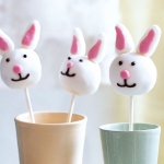 Пасхальные кейк попсы «Кролик» на заказ