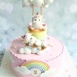 Торт «Единороги в облаках» фото 1 Торт «Единороги в облаках» на заказ