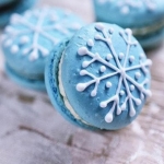 Новогодние макаруны «Снежинки» на заказ