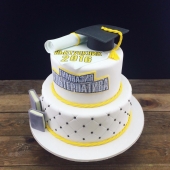 Торт на выпускной «Любимая гимназия» на заказ