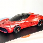 Торт в виде машины «Красная Ферари»