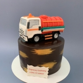 Торт на день рождения для мужчины «ISUZU» на заказ