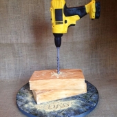 Гравитационный торт «Перфоратор» на заказ