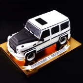 Торт в виде машины «Мерседес-Бенц» Гелендваген на заказ