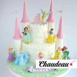 Торт с принцессами Disney «Прогулка в замке» фото 1 Торт с принцессами Disney «Прогулка в замке» на заказ