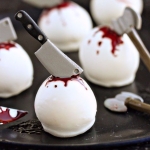 Пирожные Хэллоуин «Нож Мясника» на заказ