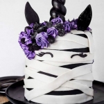 Торт на Хэллоуин «Единорог Мумия» на заказ