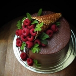  Торт с ягодами «Малина в шоколаде» на заказ