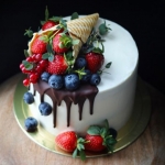  Торт с ягодами «Рог изобилия»  на заказ