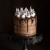 Торт на Хэллоуин «Привидения» на заказ