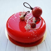 Торт на Новый год «Яркий праздник» на заказ