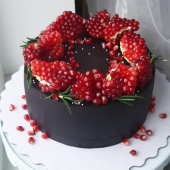 Торт с ягодами «Гранатовый браслет» на заказ