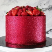 Торт с ягодами «Клубничная фантазия» на заказ