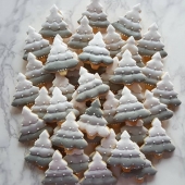 Имбирные пряники «Елка грэй» на заказ