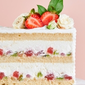 Половинка торта «ЧизБерри» 1 кг.