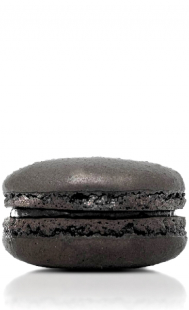 Черный Макаронс с чернилами каракатицы 