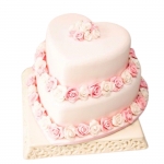 Свадебный торт в виде сердца 