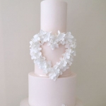 Торт «Белоснежное сердце» на заказ