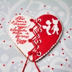 имбирный пряник на 14 февраля в форме сердца