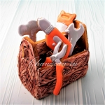 набор имбирных пряников на 23 февраля в корзине