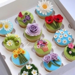 набор капкейков на 8 марта для мамы