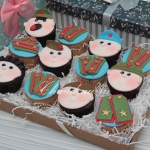 набор капкейков на 23 февраля 12 штук