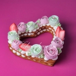 торт милфей в форме сердца