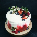 торт на 8 марта с ягодами