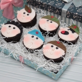 капкейки на 23 февраля с мордашками