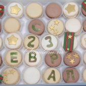 самая красивая открытка из макарунов на 23 февраля