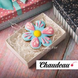 имбирный пряник на 8 марта в форме цветка