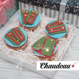 набор капкейков на 23 февраля 4 штуки